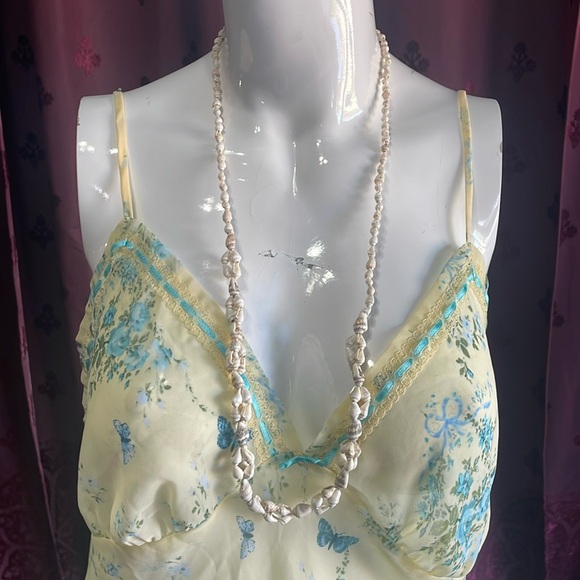 3/$20 Tropical Seashell Necklace Cream & Brown Vacation Accessory - Picture 1 of 5